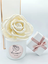 Load image into Gallery viewer, Mother's Day Flower Reed Diffuser Gift Set - White - VR Home by Yinka