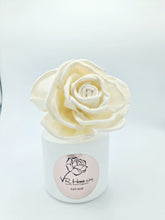Load image into Gallery viewer, Mother's Day Flower Reed Diffuser Gift Set - White - VR Home by Yinka