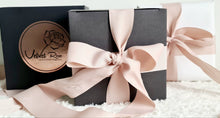 Load image into Gallery viewer, 12 Deluxe Crackling Wick Luxury Candle Gift Set - Velvet Rose Home
