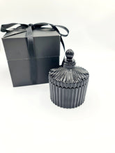 Load image into Gallery viewer, Large Vintage Boutique Crackling Wick Candle, Black, 450g - VR Home by Yinka
