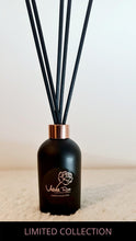 Load image into Gallery viewer, LIMITED COLLECTION | Frosted Honeysuckle &amp; Elderflower Luxury Diffuser, 220ml - Velvet Rose Home
